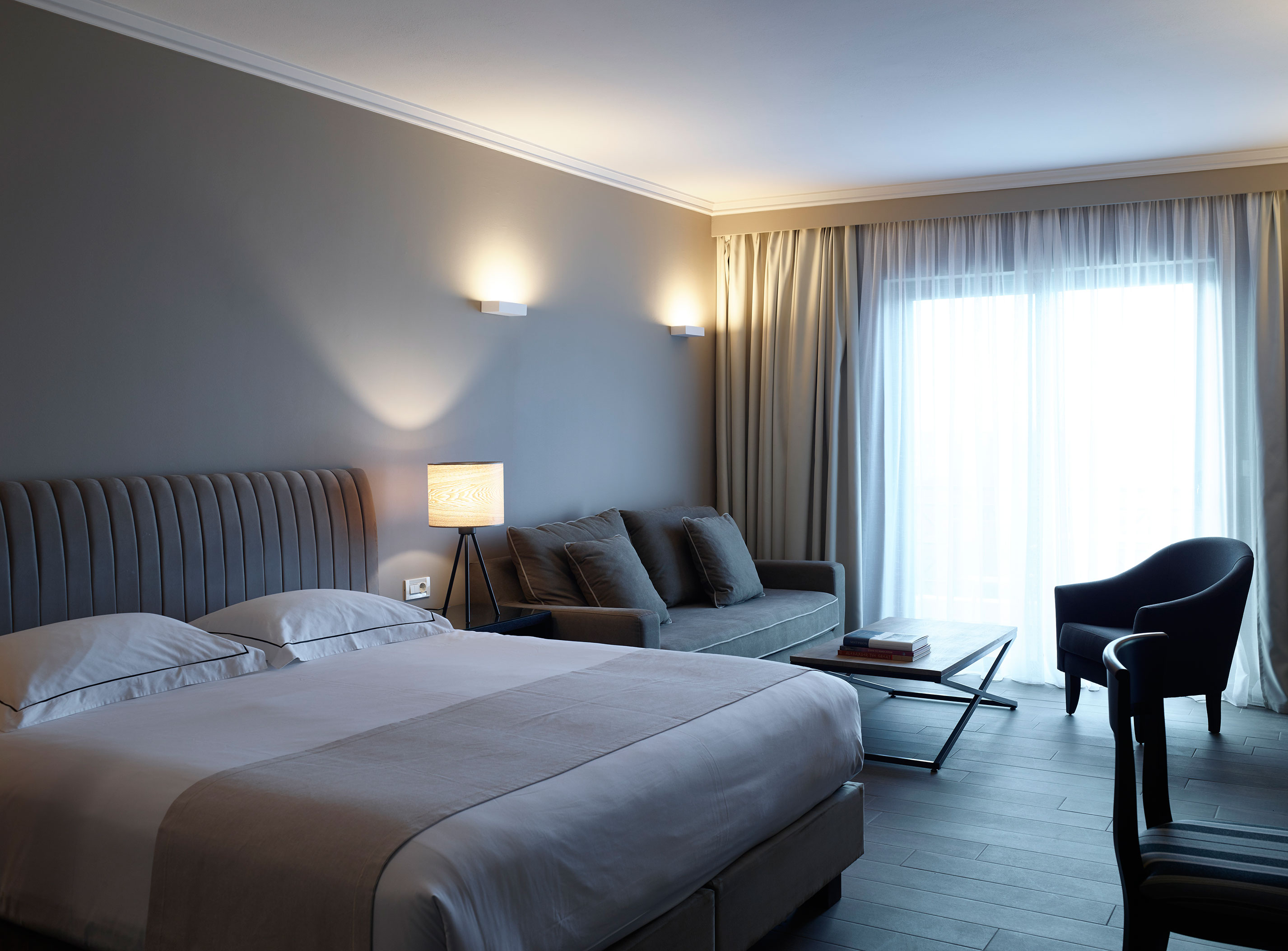 ΔΙΚΛΙΝΕΣ ΣΟΥΙΤΕΣ